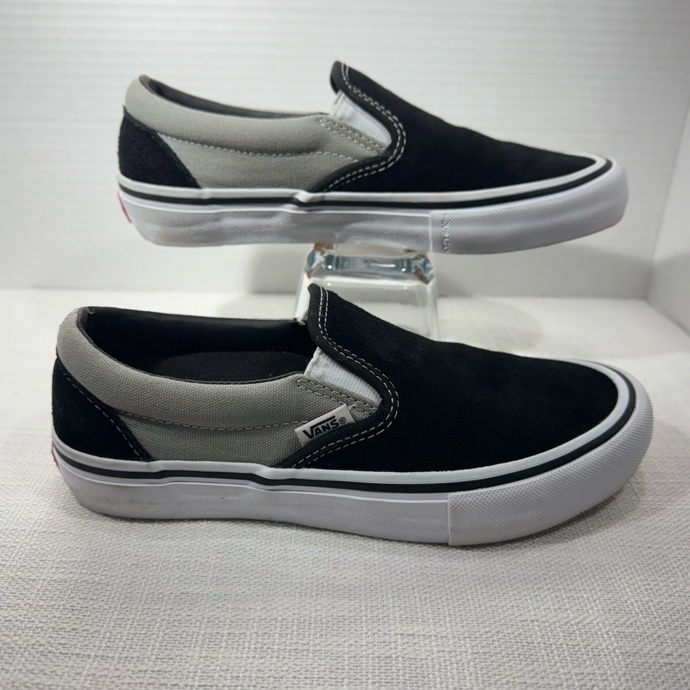 Vans Classic Black and Gray Slip-Ons Mens Size 5 Women’s 6.5